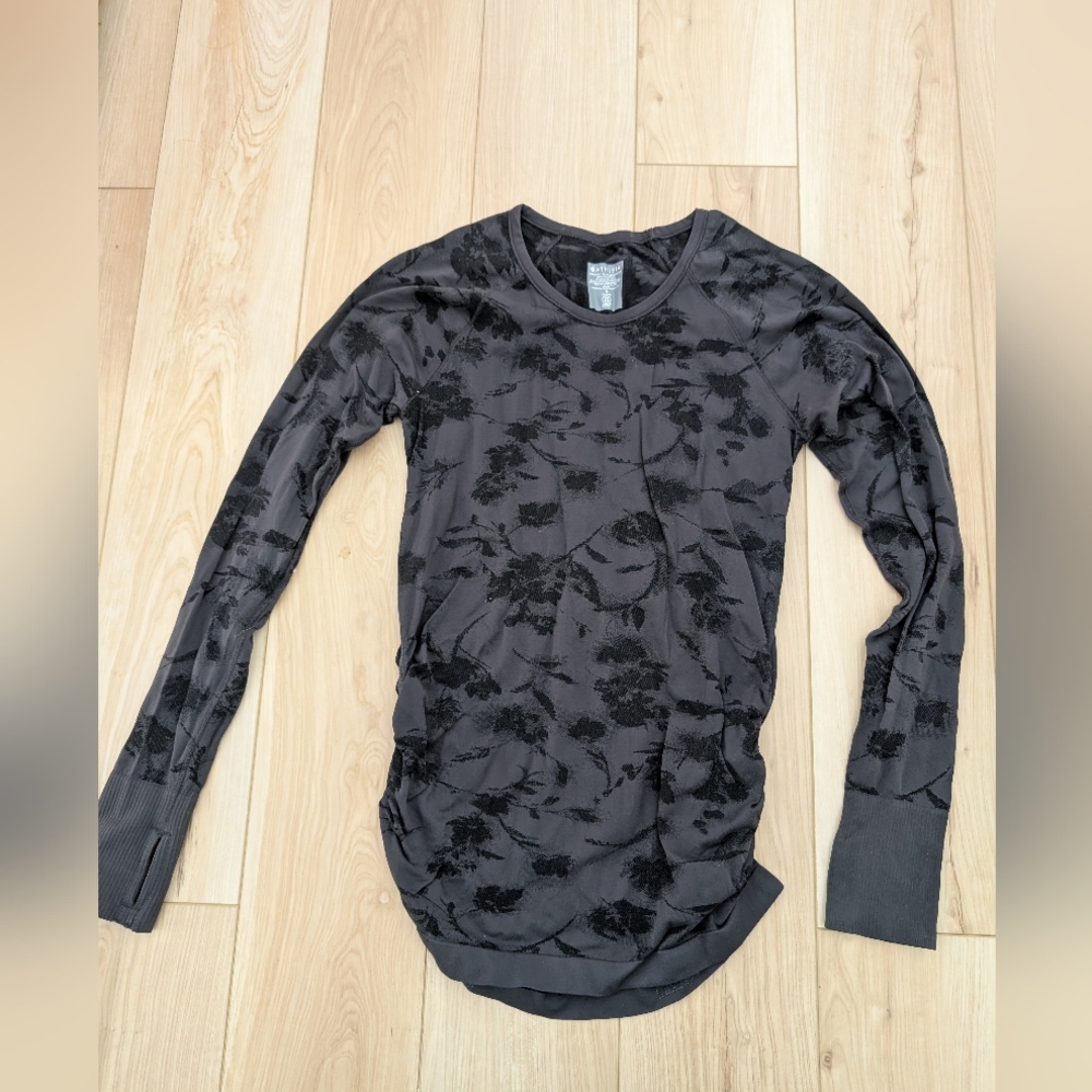 Athleta Black Floral Long Sleeve Speedlight Top